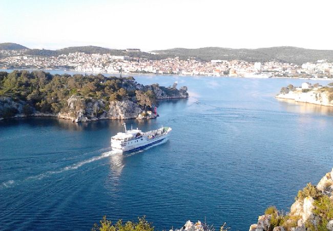 Appartamento a Vodice - Appartamento in Vodizze (Vodice) con terrazzo, Climatizzazione, WIFI, Lavastoviglie (83-2) Appartamento a Vodice - Appartamento in Vodizze (Vodice) con terrazzo, Climatizzazione, WIFI, Lavastoviglie (83-2)