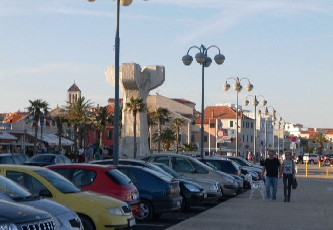 Appartamento a Vodice - Appartamento in Vodizze (Vodice) con terrazzo, Climatizzazione, WIFI, Lavastoviglie (83-2) Appartamento a Vodice - Appartamento in Vodizze (Vodice) con terrazzo, Climatizzazione, WIFI, Lavastoviglie (83-2)