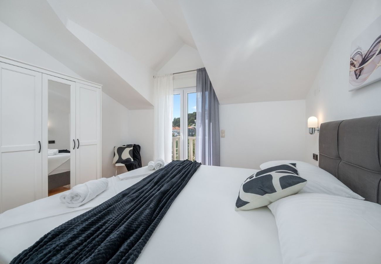 Appartamento a Duce - Appartamento a Duće con vista mare, terrazza, aria condizionata e Wi-Fi (3423-4)