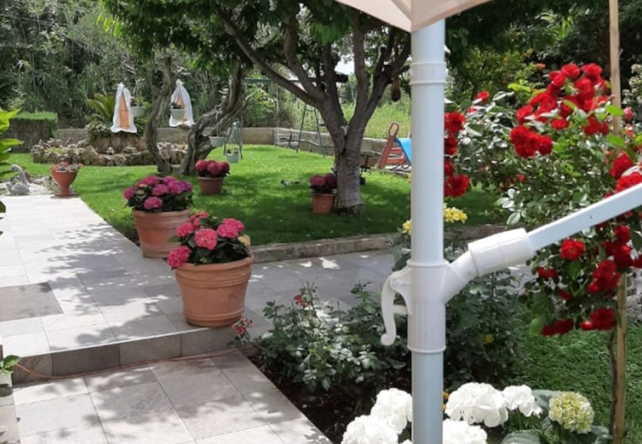 Casa a Privlaka - Casa vacanze 5239 per 8+3 persone a Privlaka – a 100 m dalla spiaggia di sabbia