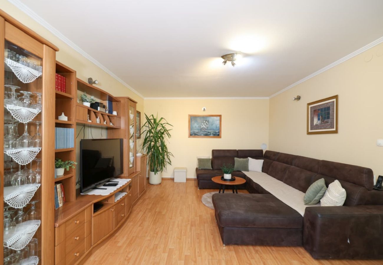 Casa a Privlaka - Casa vacanze 5239 per 8+3 persone a Privlaka – a 100 m dalla spiaggia di sabbia