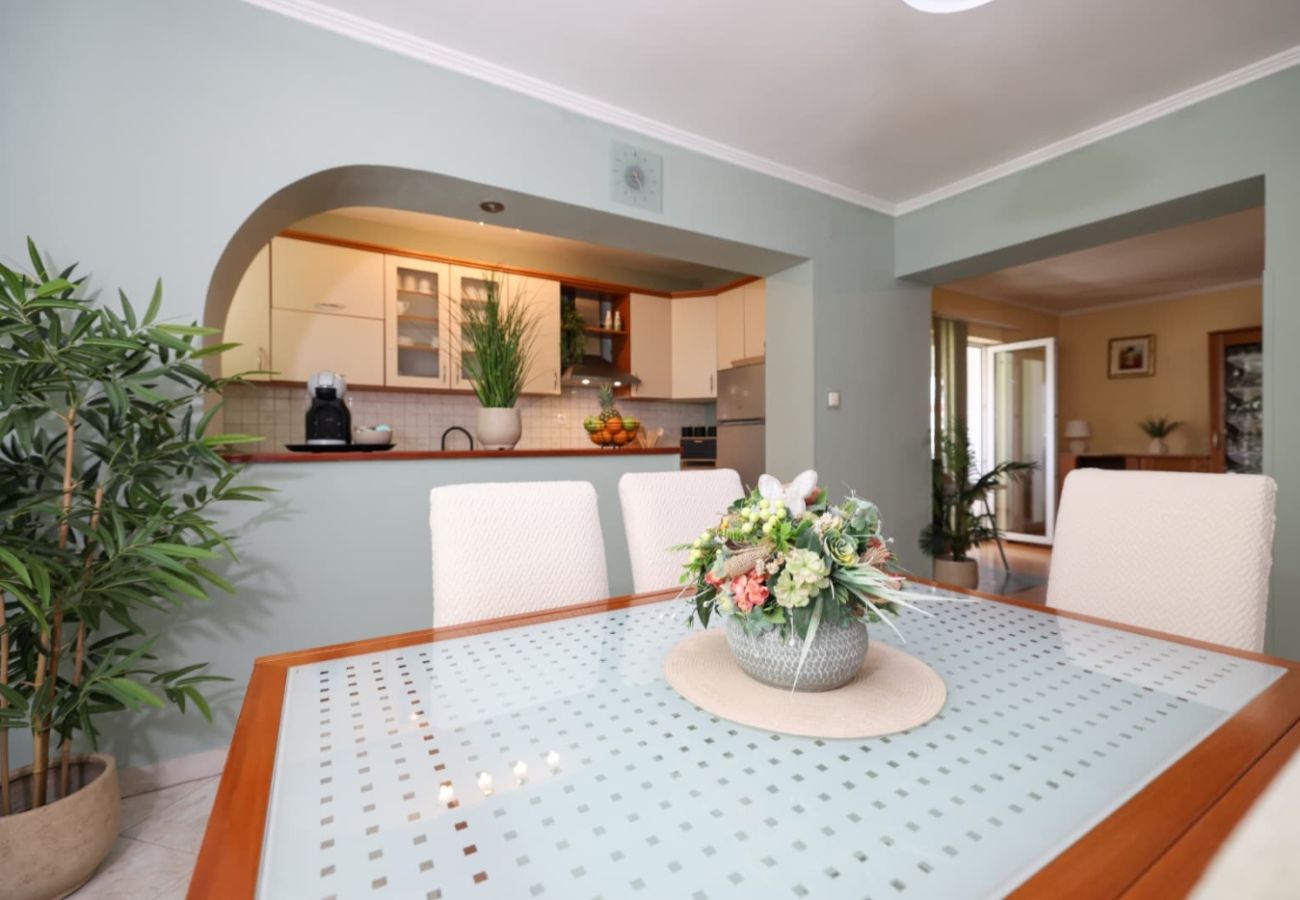 Casa a Privlaka - Casa vacanze 5239 per 8+3 persone a Privlaka – a 100 m dalla spiaggia di sabbia