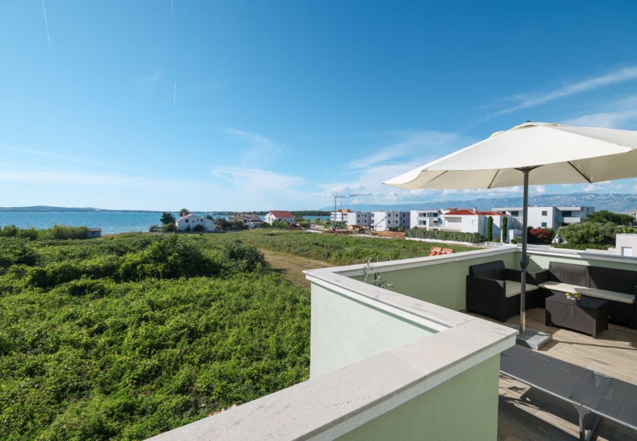 Casa a Privlaka - Casa vacanze 5239 per 8+3 persone a Privlaka – a 100 m dalla spiaggia di sabbia