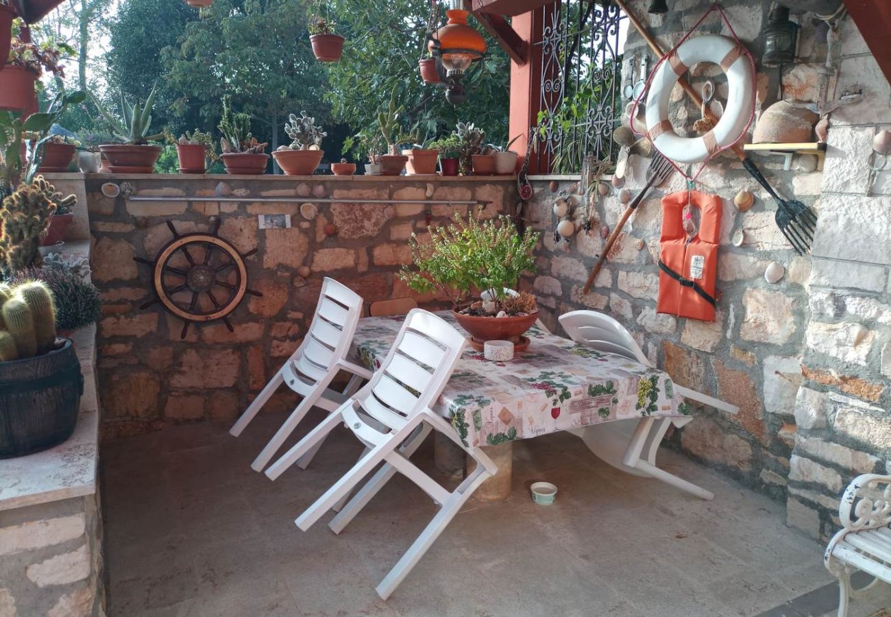 Studio a Umag - Monolocale a Umago con aria condizionata, lavatrice, Wi-Fi (4222-3)