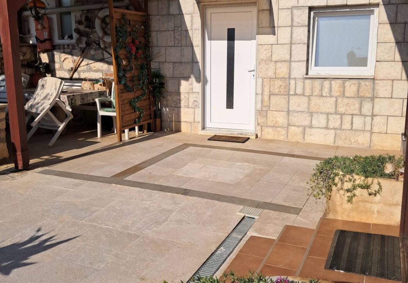 Studio a Umag - Monolocale a Umago con aria condizionata, lavatrice, Wi-Fi (4222-3)