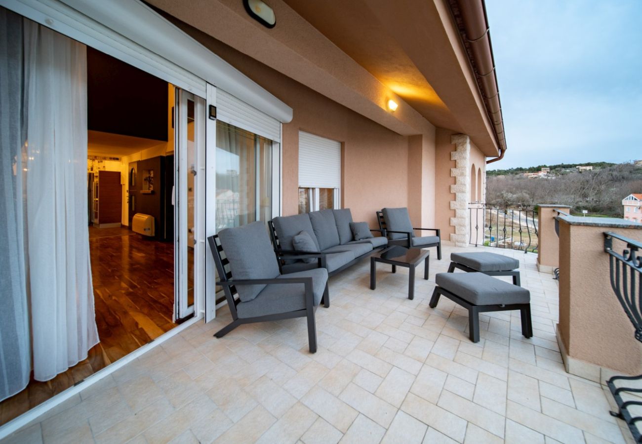 Appartamento a Lopar - Appartamento per vacanze a Lopar con terrazza, aria condizionata, Wi-Fi e vista mare (4738-7)