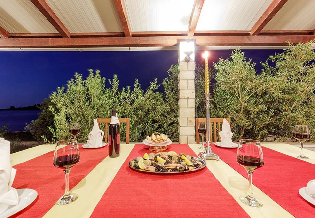 Villa a Okrug Gornji - Ferienhaus 5243 für 8 Pers