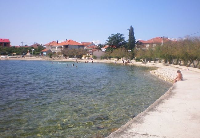 Studio w Bibinje - Apartament Studio w Bibinje z Widok na morze, taras, Klimatyzacja, WIFI (59-4) Studio w Bibinje - Apartament Studio w Bibinje z Widok na morze, taras, Klimatyzacja, WIFI (59-4)