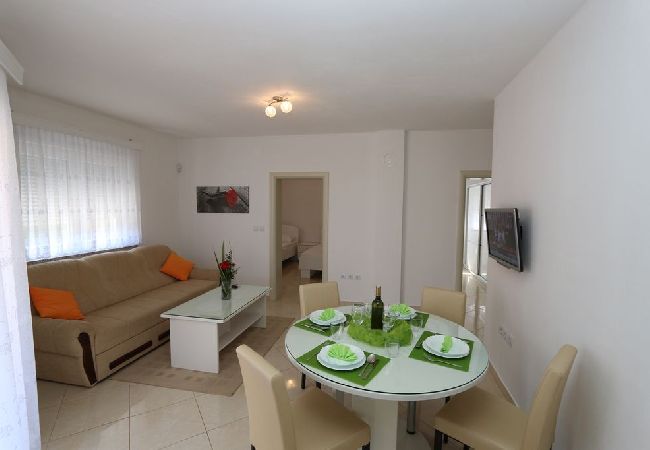 Apartament w Medulin - Apartament w Medulin z taras, Klimatyzacja, WIFI (64-2) Apartament w Medulin - Apartament w Medulin z taras, Klimatyzacja, WIFI (64-2)