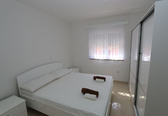 Apartament w Medulin - Apartament w Medulin z taras, Klimatyzacja, WIFI (64-2) Apartament w Medulin - Apartament w Medulin z taras, Klimatyzacja, WIFI (64-2)