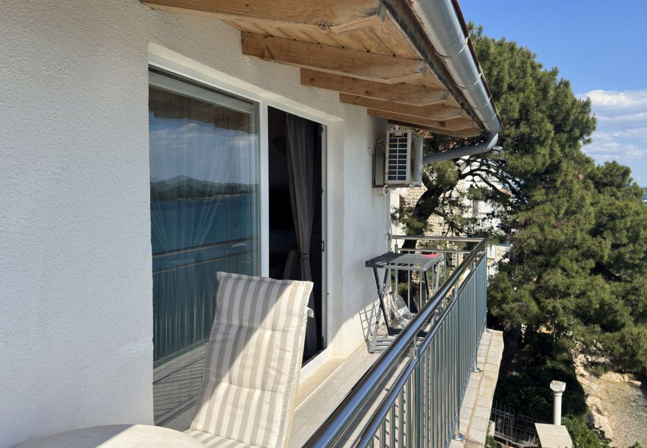 Studio w Tribunj - Apartament Studio w Tribunj z Widok na morze, balkon, Klimatyzacja, WIFI (68-1)