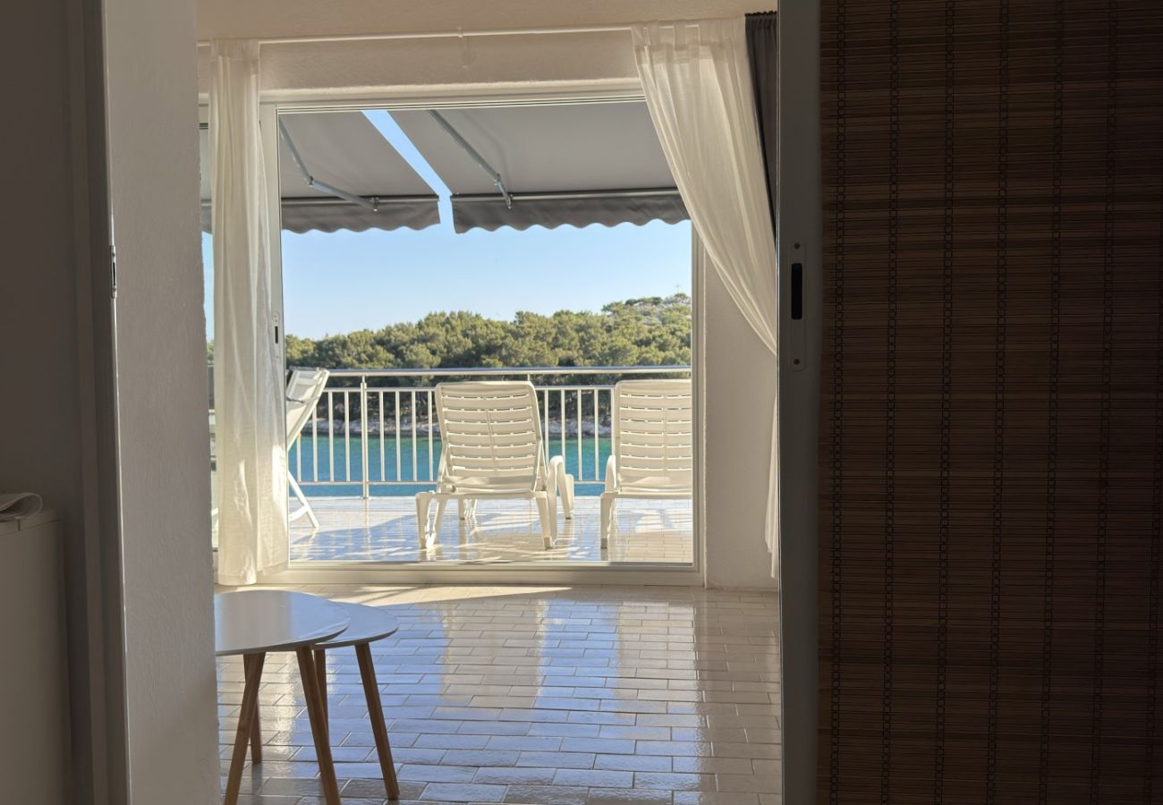 Apartament w Tribunj - Apartament w Tribunj z Widok na morze, taras, Klimatyzacja, WIFI (68-2)