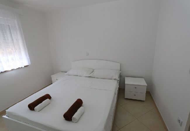 Apartament w Medulin - Apartament w Medulin z taras, Klimatyzacja, WIFI, Pralka (64-5) Apartament w Medulin - Apartament w Medulin z taras, Klimatyzacja, WIFI, Pralka (64-5)