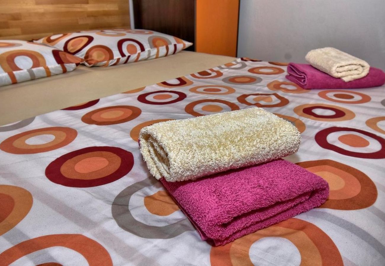 Apartament w Pisak - Apartament w Pisak z Widok na morze, taras, Klimatyzacja, WIFI (77-2)