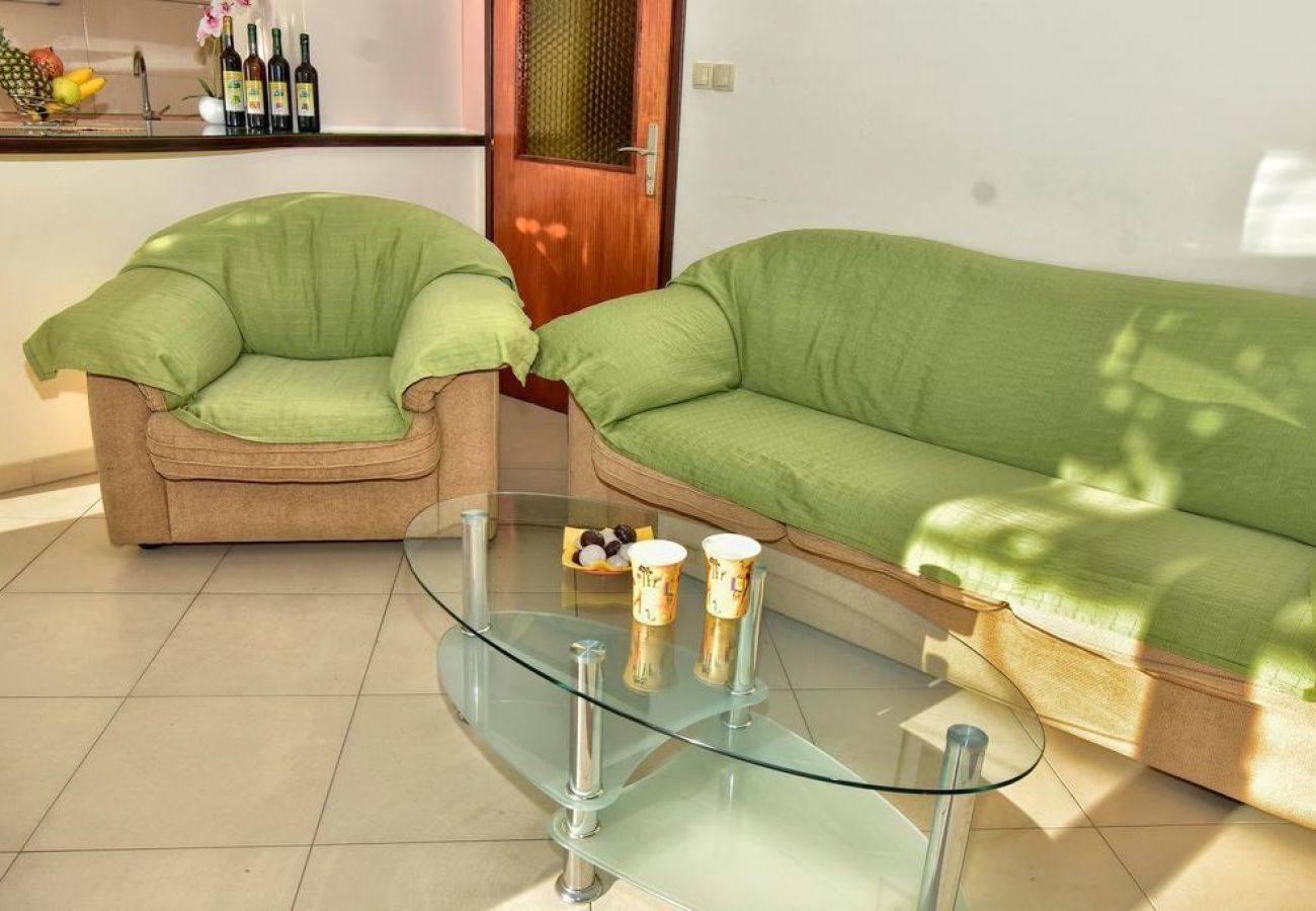 Apartament w Pisak - Apartament w Pisak z Widok na morze, taras, Klimatyzacja, WIFI (77-4)