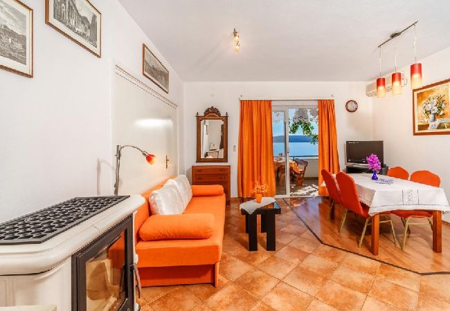 Apartament w Pisak - Apartament w Pisak z Widok na morze, taras, Klimatyzacja, WIFI (102-4) Apartament w Pisak - Apartament w Pisak z Widok na morze, taras, Klimatyzacja, WIFI (102-4)