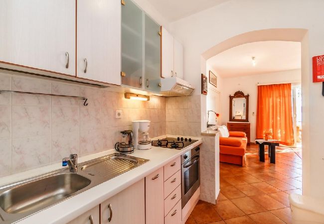 Apartament w Pisak - Apartament w Pisak z Widok na morze, taras, Klimatyzacja, WIFI (102-4) Apartament w Pisak - Apartament w Pisak z Widok na morze, taras, Klimatyzacja, WIFI (102-4)