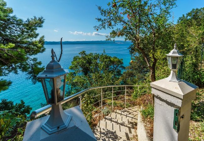 Studio w Pisak - Apartament Studio w Pisak z Widok na morze, taras, Klimatyzacja, WIFI (102-5) Studio w Pisak - Apartament Studio w Pisak z Widok na morze, taras, Klimatyzacja, WIFI (102-5)