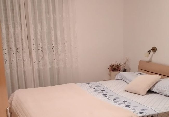 Apartament w Medulin - Apartament w Medulin z Widok na morze, balkon, Klimatyzacja, WIFI (5216-1) Apartament w Medulin - Apartament w Medulin z Widok na morze, balkon, Klimatyzacja, WIFI (5216-1)