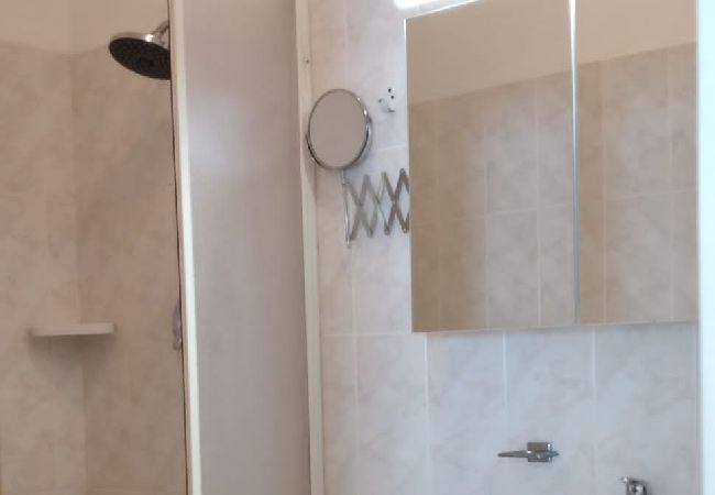 Apartament w Medulin - Apartament w Medulin z balkon, Klimatyzacja, WIFI (5216-4) Apartament w Medulin - Apartament w Medulin z balkon, Klimatyzacja, WIFI (5216-4)