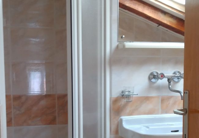 Apartament w Medulin - Apartament w Medulin z Widok na morze, balkon, Klimatyzacja, WIFI (5216-6) Apartament w Medulin - Apartament w Medulin z Widok na morze, balkon, Klimatyzacja, WIFI (5216-6)