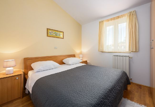 Apartament w Bašanija - Apartament w Bašanija z taras, Klimatyzacja, WIFI, Zmywarka (113-4) Apartament w Bašanija - Apartament w Bašanija z taras, Klimatyzacja, WIFI, Zmywarka (113-4)