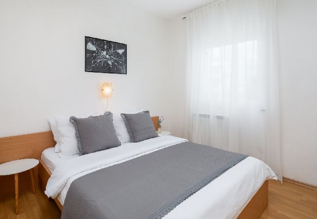 Apartament w Vodice - Apartament w Vodice z Widok na morze, taras, Klimatyzacja, WIFI (94-5) Apartament w Vodice - Apartament w Vodice z Widok na morze, taras, Klimatyzacja, WIFI (94-5)