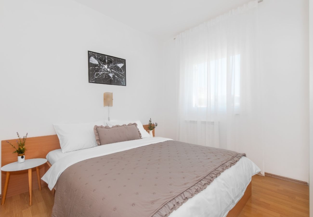 Apartament w Vodice - Apartament w Vodice z Widok na morze, taras, Klimatyzacja, WIFI (94-5)