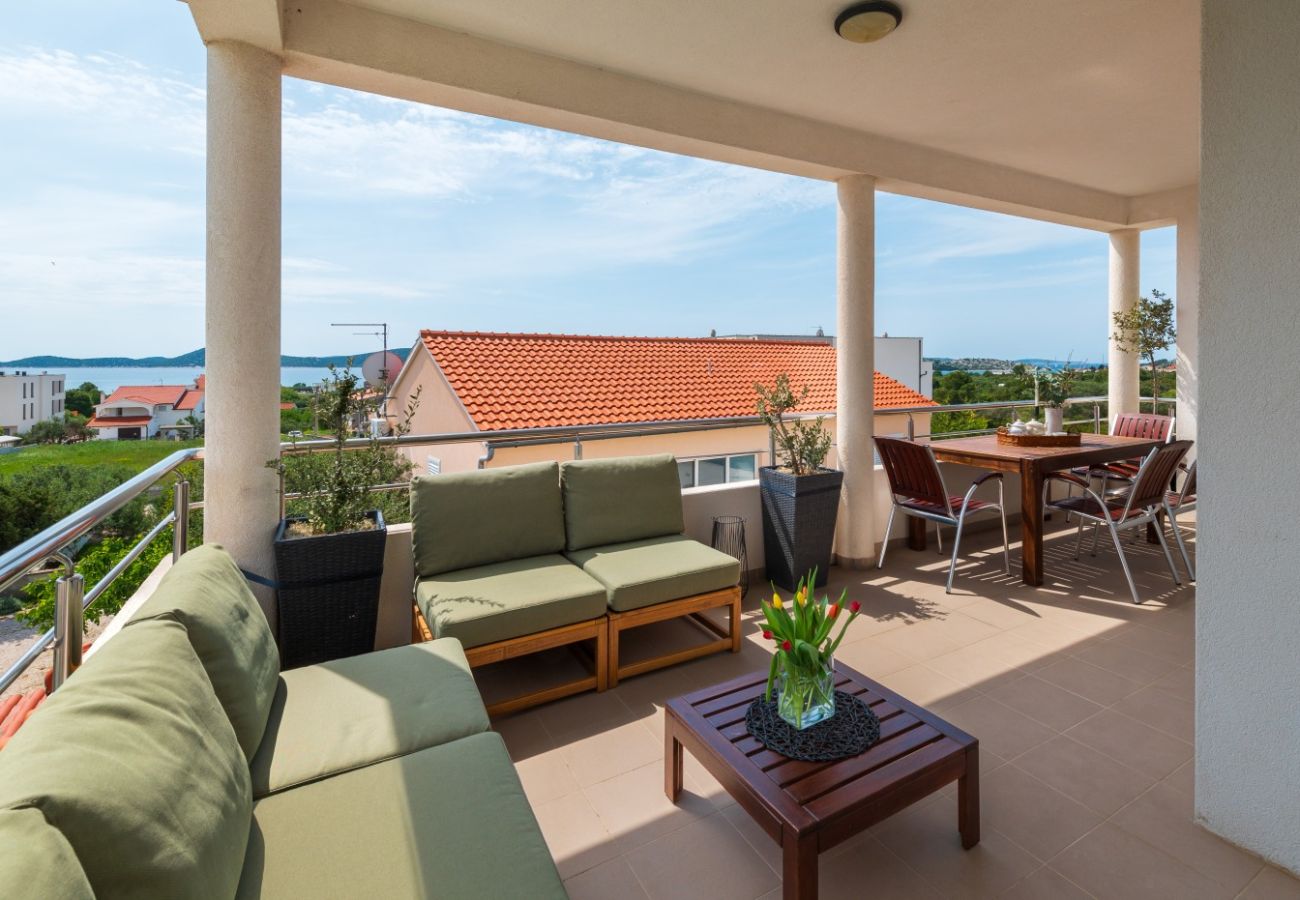 Apartament w Vodice - Apartament w Vodice z Widok na morze, taras, Klimatyzacja, WIFI (94-5)