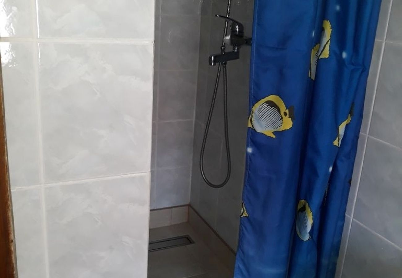 Apartament w Murter - Apartament w Murter z taras, Klimatyzacja, WIFI, Pralka (125-1)