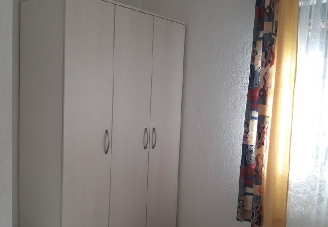 Apartament w Murter - Apartament w Murter z taras, Klimatyzacja, WIFI, Pralka (125-3) Apartament w Murter - Apartament w Murter z taras, Klimatyzacja, WIFI, Pralka (125-3)