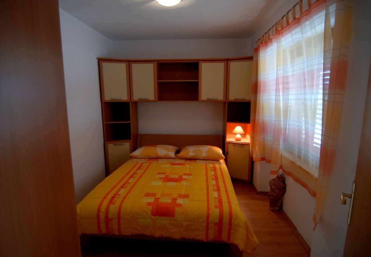 Apartament w Lumbarda - Apartament w Lumbarda z Widok na morze, taras, Klimatyzacja, WIFI (128-1)