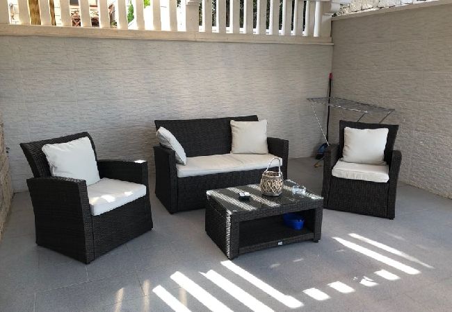 Studio w Lumbarda - Apartament Studio w Lumbarda z Widok na morze, taras, Klimatyzacja, WIFI (128-3) Studio w Lumbarda - Apartament Studio w Lumbarda z Widok na morze, taras, Klimatyzacja, WIFI (128-3)