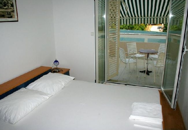 Apartament w Stara Novalja - Apartament w Stara Novalja z Widok na morze, Loggia, Klimatyzacja, WIFI (133-1) Apartament w Stara Novalja - Apartament w Stara Novalja z Widok na morze, Loggia, Klimatyzacja, WIFI (133-1)