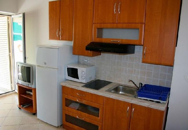 Apartament w Stara Novalja - Apartament w Stara Novalja z Widok na morze, taras, Klimatyzacja, WIFI (133-2) Apartament w Stara Novalja - Apartament w Stara Novalja z Widok na morze, taras, Klimatyzacja, WIFI (133-2)
