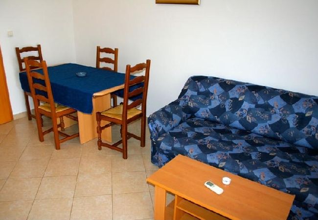 Apartament w Stara Novalja - Apartament w Stara Novalja z Widok na morze, taras, Klimatyzacja, WIFI (133-2) Apartament w Stara Novalja - Apartament w Stara Novalja z Widok na morze, taras, Klimatyzacja, WIFI (133-2)