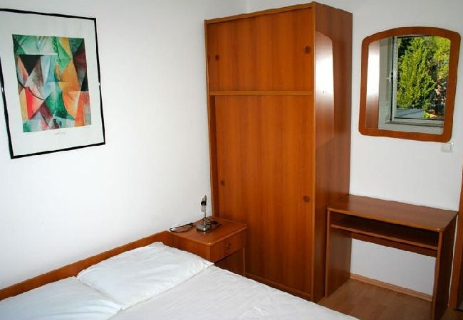 Apartament w Stara Novalja - Apartament w Stara Novalja z Widok na morze, Loggia, Klimatyzacja, WIFI (133-3) Apartament w Stara Novalja - Apartament w Stara Novalja z Widok na morze, Loggia, Klimatyzacja, WIFI (133-3)