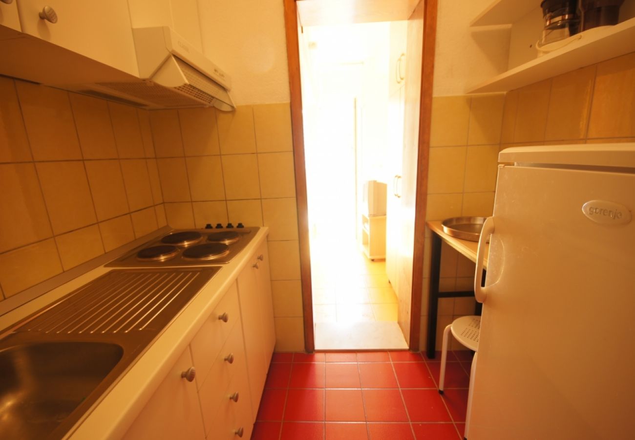 Apartament w Brela - Apartament w Brela z Widok na morze, taras, Klimatyzacja, WIFI (75-3)