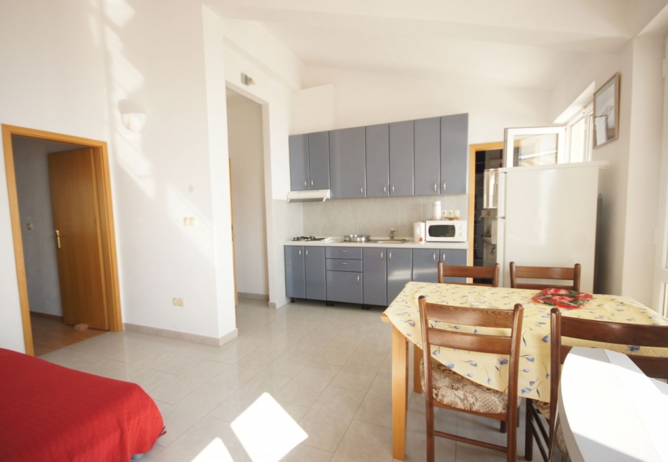 Apartament w Brela - Apartament w Brela z Widok na morze, taras, Klimatyzacja, WIFI (75-8)