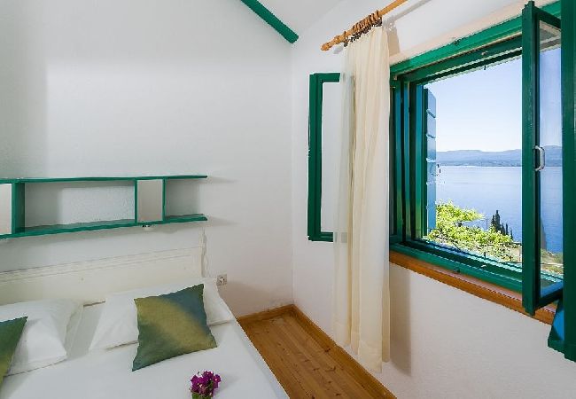 Apartament w Murvica - Apartament w Murvica z Widok na morze, taras, Klimatyzacja, WIFI (146-2) Apartament w Murvica - Apartament w Murvica z Widok na morze, taras, Klimatyzacja, WIFI (146-2)