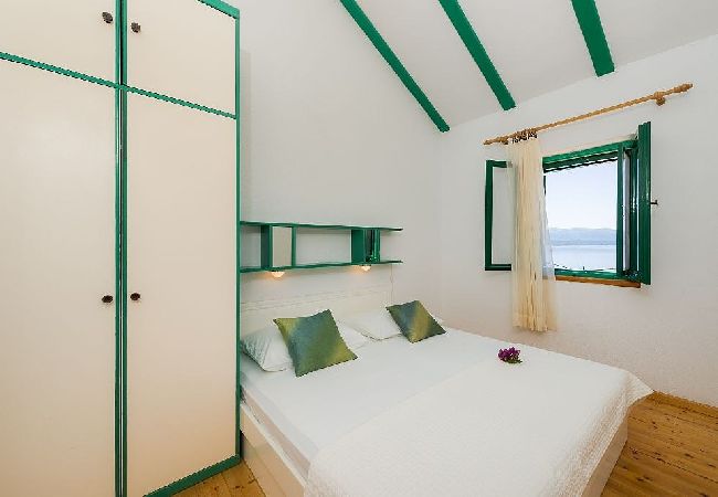 Apartament w Murvica - Apartament w Murvica z Widok na morze, taras, Klimatyzacja, WIFI (146-2) Apartament w Murvica - Apartament w Murvica z Widok na morze, taras, Klimatyzacja, WIFI (146-2)