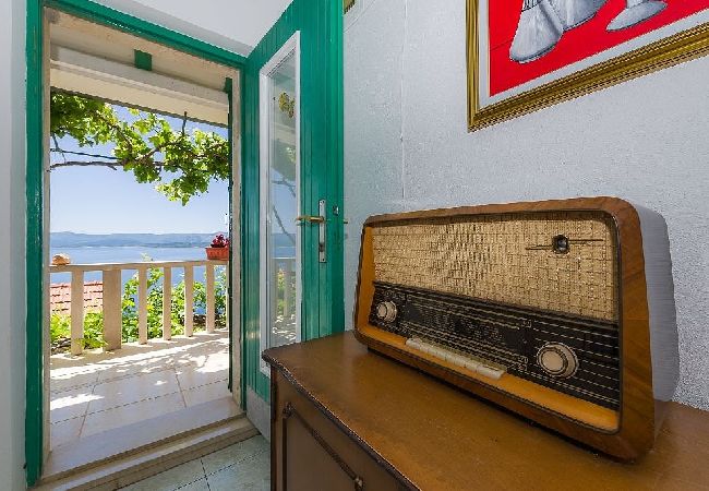 Apartament w Murvica - Apartament w Murvica z Widok na morze, taras, Klimatyzacja, WIFI (146-2) Apartament w Murvica - Apartament w Murvica z Widok na morze, taras, Klimatyzacja, WIFI (146-2)