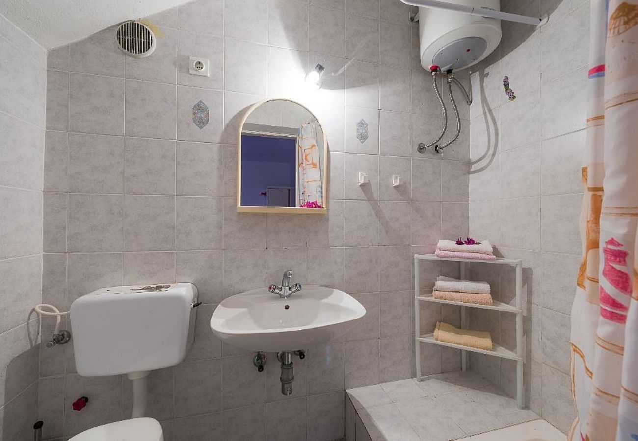 Apartament w Murvica - Apartament w Murvica z Widok na morze, taras, Klimatyzacja, WIFI (146-3)