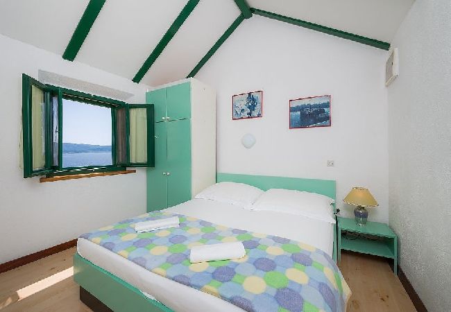 Apartament w Murvica - Apartament w Murvica z Widok na morze, taras, Klimatyzacja, WIFI (146-4) Apartament w Murvica - Apartament w Murvica z Widok na morze, taras, Klimatyzacja, WIFI (146-4)