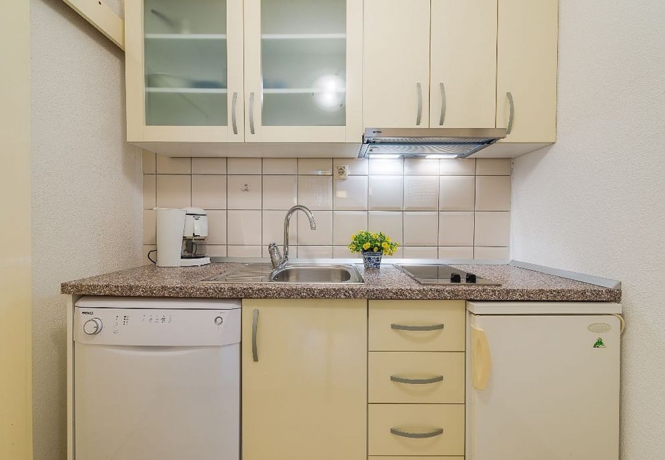 Apartament w Bol - Apartament w Bol z taras, Klimatyzacja, WIFI, Zmywarka (155-4)