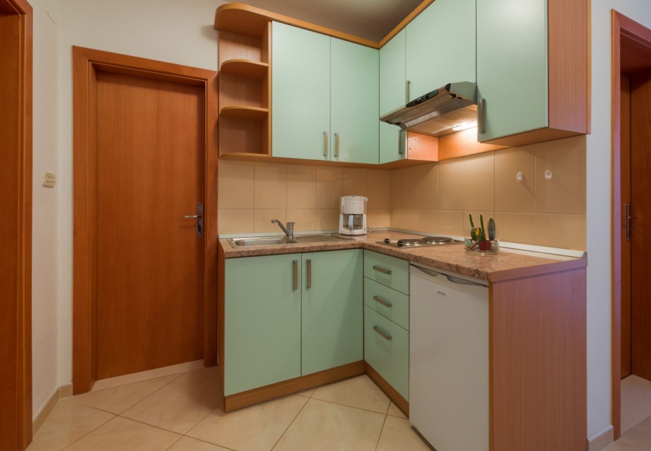 Apartament w Bol - Apartament w Bol z Widok na morze, balkon, Klimatyzacja, WIFI (156-5)