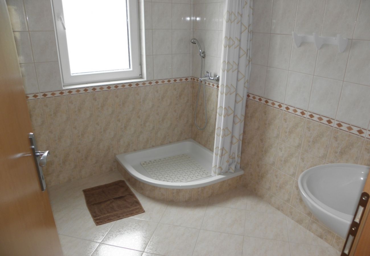 Apartament w Zambratija - Apartament w Zambratija z Widok na morze, balkon, Klimatyzacja, WIFI (158-3)