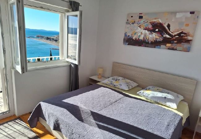 Apartament w Omiš - Apartament w Omiš z Widok na morze, balkon, Klimatyzacja, WIFI (161-1) Apartament w Omiš - Apartament w Omiš z Widok na morze, balkon, Klimatyzacja, WIFI (161-1)