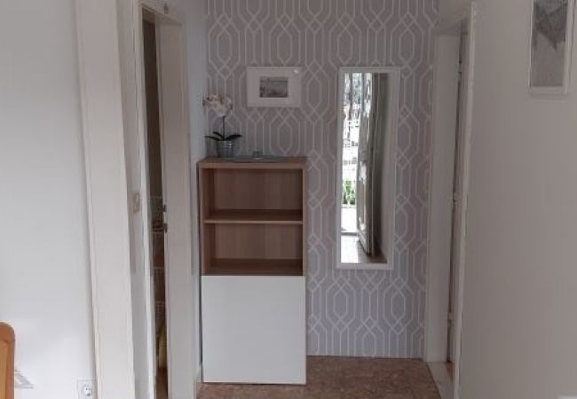 Apartament w Omiš - Apartament w Omiš z Widok na morze, balkon, Klimatyzacja, WIFI (161-1) Apartament w Omiš - Apartament w Omiš z Widok na morze, balkon, Klimatyzacja, WIFI (161-1)