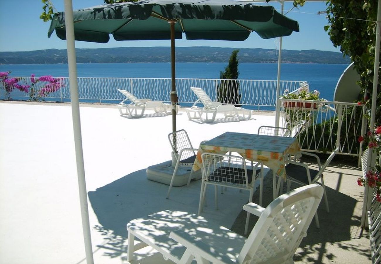 Apartament w Omiš - Apartament w Omiš z Widok na morze, balkon, Klimatyzacja, WIFI (161-1)